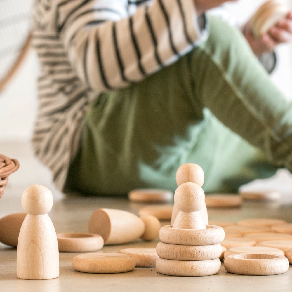 Grapat Set Met Naturel Houten Poppetjes, Ringen en Muntjes1-min